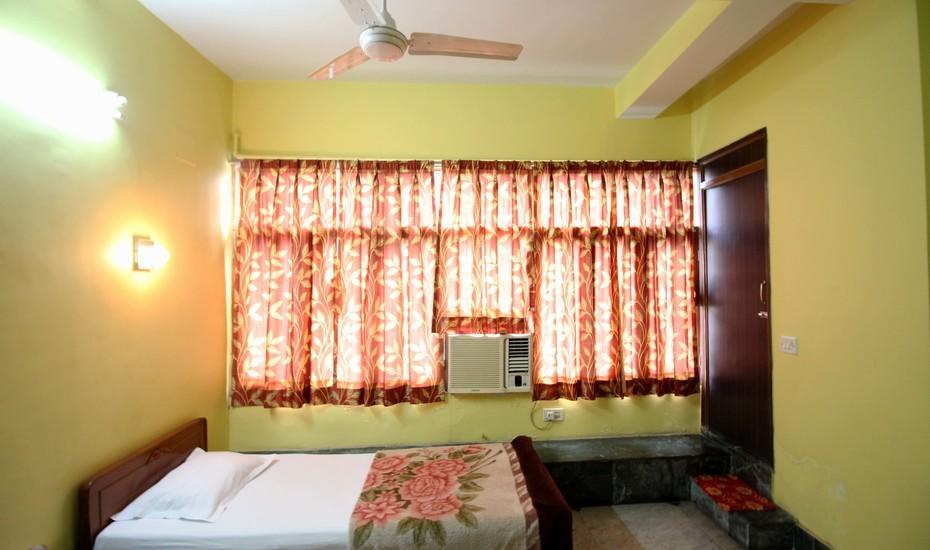 Kim Lawn Guest House Kolkata Exterior photo
